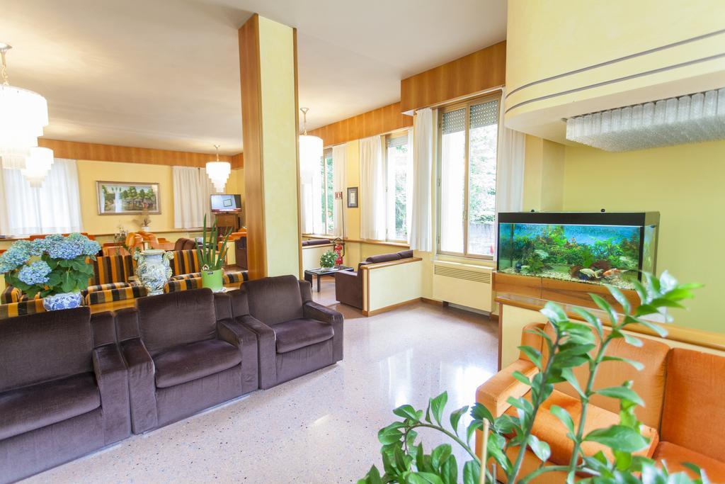 Hotel Rossini Tabiano Terme Bagian luar foto