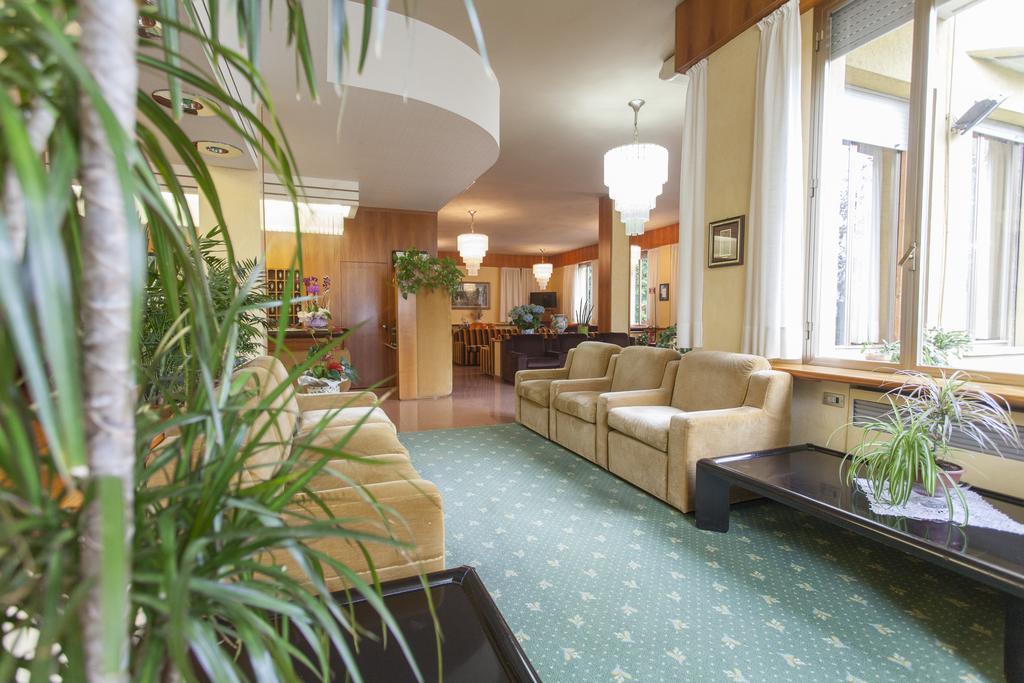 Hotel Rossini Tabiano Terme Bagian luar foto