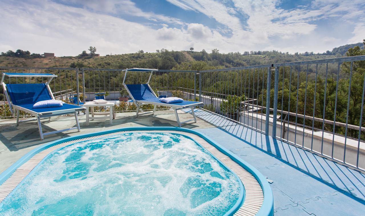 Hotel Rossini Tabiano Terme Bagian luar foto